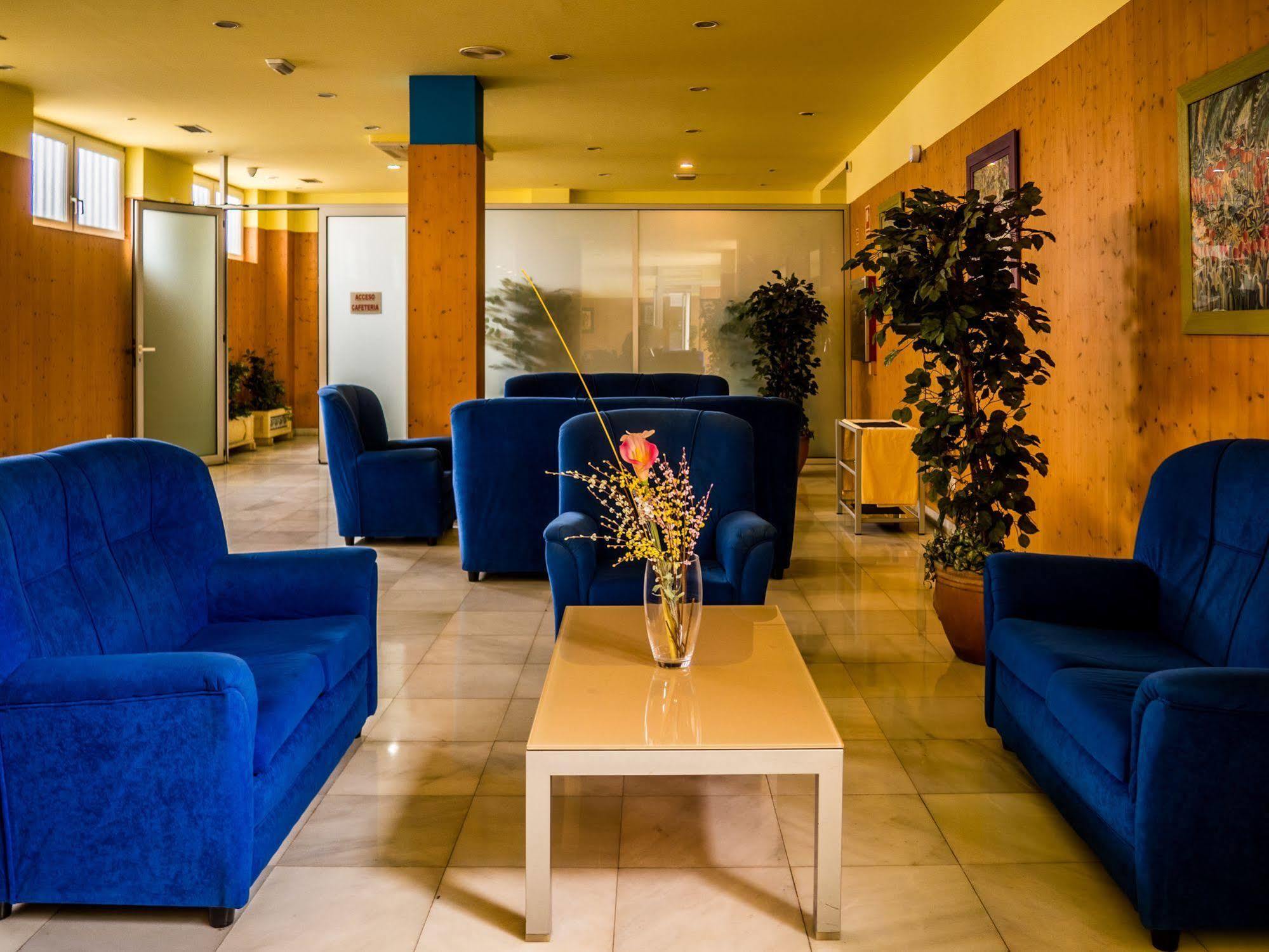 Hotel Bezana Lago Santa Cruz De Bezana Eksteriør bilde