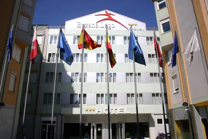 Hotel Bezana Lago Santa Cruz De Bezana Eksteriør bilde